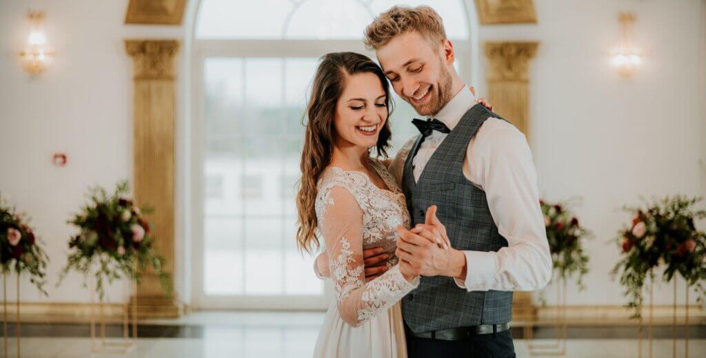 TOP 10 Polish first dance songs 2023