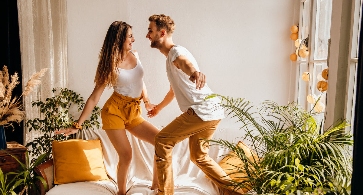 <p>Learn to dance from<em> home</em></p>