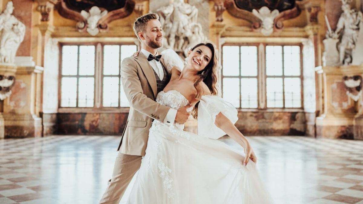 Beauty And The Beast – Ariana Grande, John Legend choreografia na pierwszy taniec online